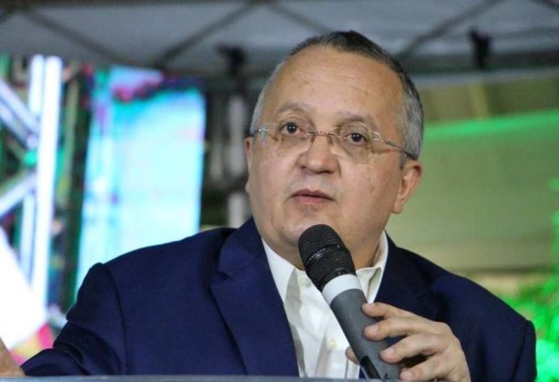 Senador pede convocação de Taques para depor sobre consignados na CPI do Crime Organizado